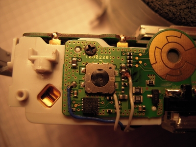 Samsung S760 tlaè&iacute;tko spou&scaron;tì